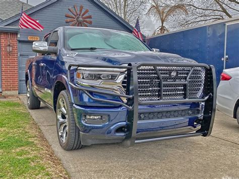 Chevy Silverado Brush Guard | Grille Guard