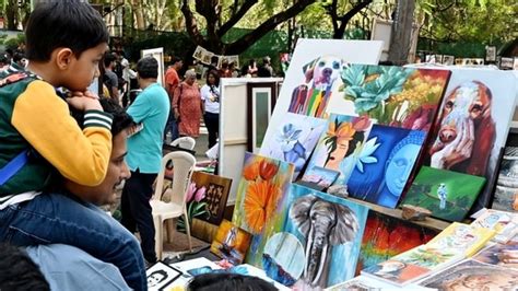 Chitra Santhe Fair Art Crowd And Colours Paint The Bustling