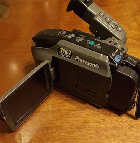 Panasonic Palmcorder 150x Digital 18x Vhs Great Everything Works For