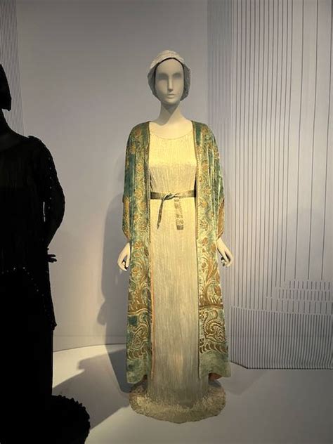 Fashioning San Francisco — A Century Of Style Exhibit At The De Young