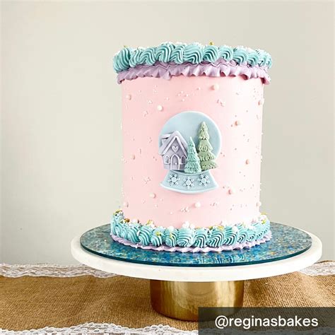 21 Captivating Christmas Cakes and Bakes we LoveThe Cake Decorating Co ...