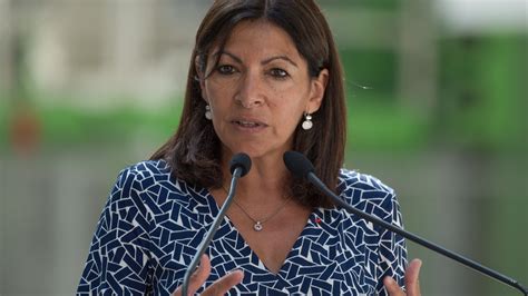 Anne Hidalgo Quitte X Twitter Qu Elle Qualifie De Vaste Gout Mondial