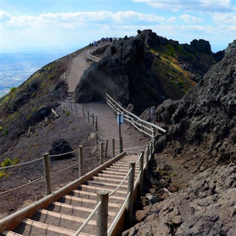 Il Vescovado Parco Nazionale Del Vesuvio Tar Campania Sospende