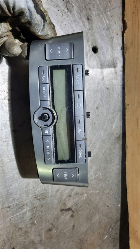 PANEL KLIMATYZACJI 55900 05140 TOYOTA AVENSIS T25 za 70 zł z Chrapoń