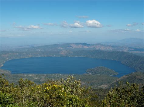 El Impresionante Lago Coatepeque Meteorolog A En Red