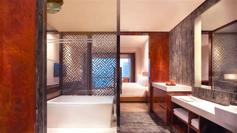 Luxury Hotel Rooms & Suites | Grand Hyatt Shenzhen