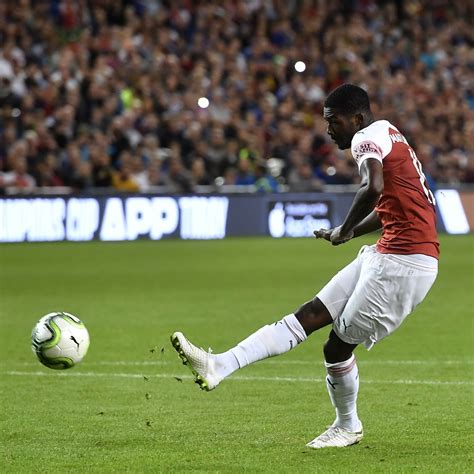 Snazzy On Twitter Rt Arsenal Maitlandniles Steps Up To The Spot