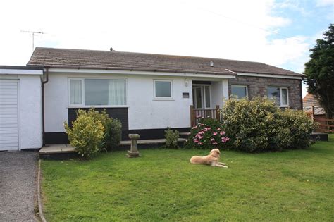 3 bed Bungalow in Rhoscolyn - 578575 - Plas Diwedd, Rhoscolyn, Anglesey ...