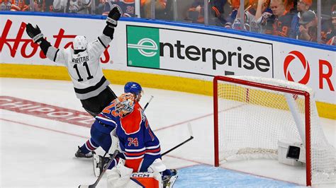 Anze Kopitar Scores In Overtime Kings Beat Oilers 5 4 In Game 2 To Tie