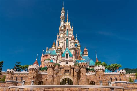 Breaking Castle Of Magical Dreams At Hong Kong Disneyland Opening