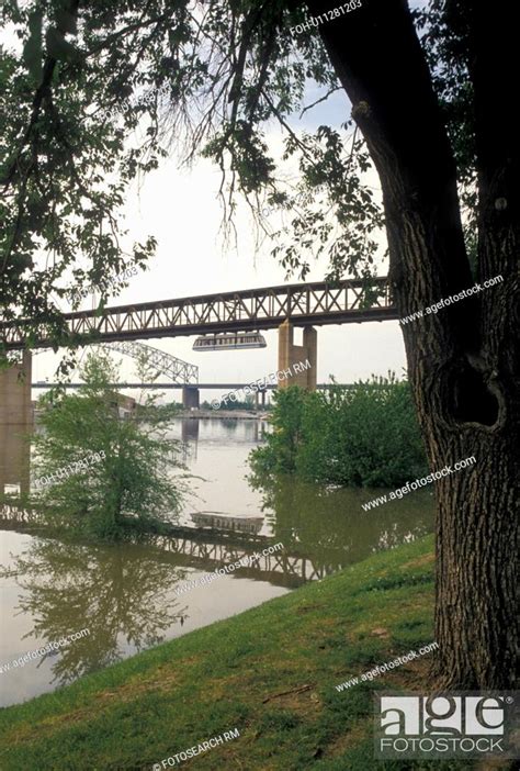 monorail, Memphis, Mississippi River, TN, Tennessee, Mud Island ...