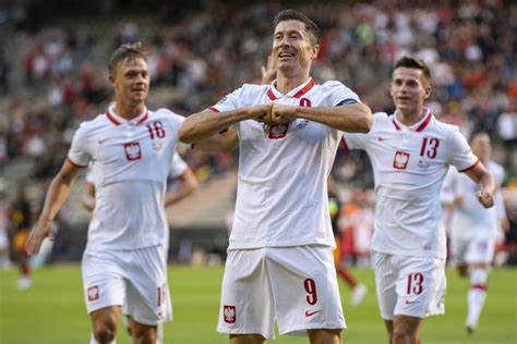 Ile Bramek Strzeli Robert Lewandowski W Roku Zobacz Popisy