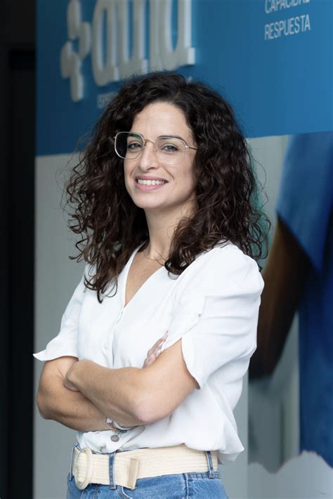 María Andreu Auna Especialistas Veterinarias