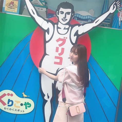 津島衣里さんのインスタグラム写真 津島衣里instagram「グリコのおにいさん🕺 グリコ 大阪 心斎橋 道頓堀」6月26日