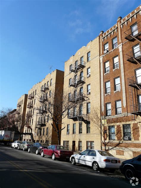 2345 Crotona Ave Bronx Ny 10458 Apartments In Bronx Ny