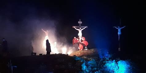 Le Vie Del Centro Storico Si Animano In Scena A Castel Di Lucio La