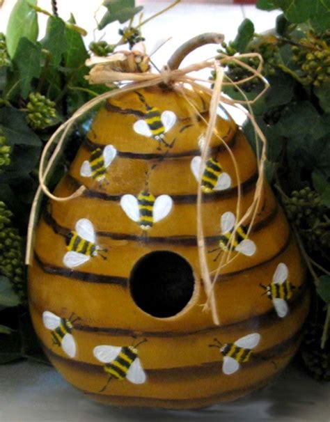 Birdhouse Pictures This Gourd Birdhouse Is Shaped Like And Painted To