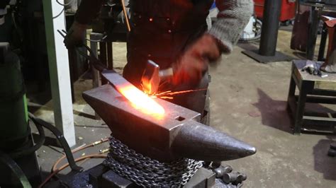 Forging A Huge Bowie Knife Part Forging The Blade Youtube