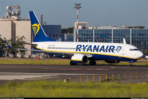 EI DCY Ryanair Boeing 737 8AS WL Photo By Severin Hackenberger ID