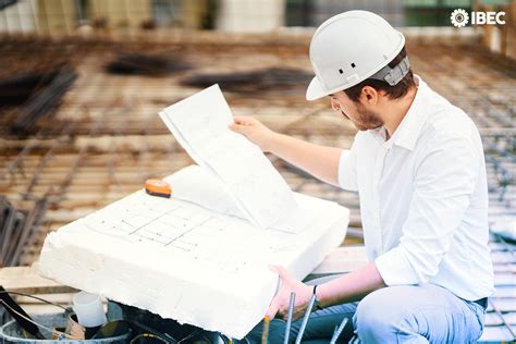 Como é o dia a dia de um engenheiro civil Vem conferir IBEC