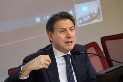 M S Conte Attacca Il Governo Una Sciagura Per L Italia Lapresse