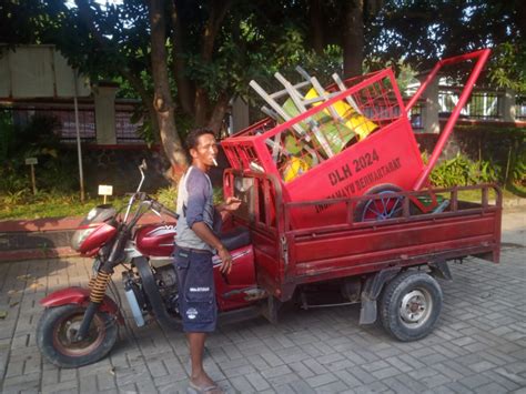 Bantuan Gerobak Sampah Ke Warga Graha Alana Ciremai Today