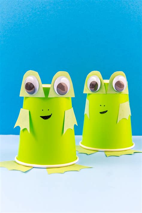 Make Our Super Cute Paper Cup Frog Craft • Kids Activities Blog