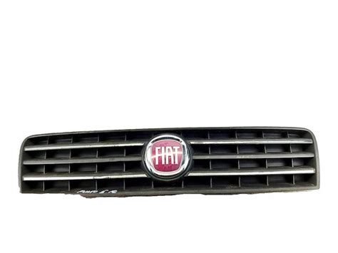 Grill Atrapa Maskownica Chłodnicy Emblemat Logo Fiat Punto Ii 188