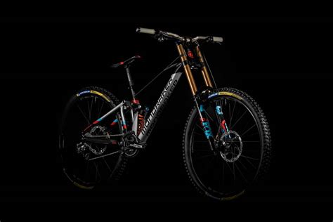 Mondraker Summum 2021 De La Copa Del Mundo De Descenso A Las Tiendas