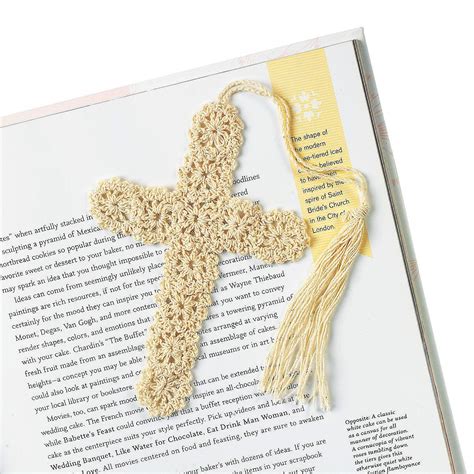 Crochet Cross Bookmark – Free Patterns