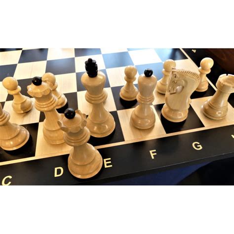 Pièces de jeu d échecs 2