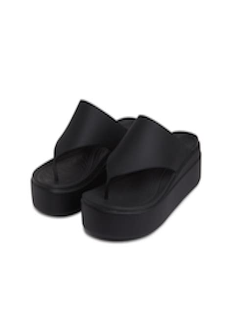 Buy Crocs Brooklyn Open Toe Flats - Flip Flops for Women 25117044 | Myntra