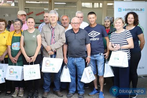 FOTO Proizvođači s tržnice dobili certifikat koji jamči da je sve što nude domaće Tetec Kad