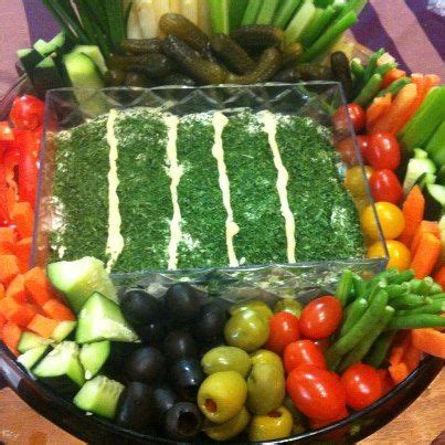 Super Bowl Veggie Tray | Football Party Food