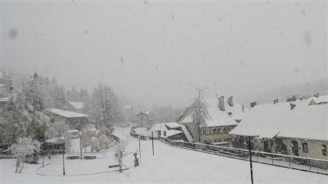 Neve A Tarvisio Le Immagini Della Citt Imbiancata Messaggero Veneto