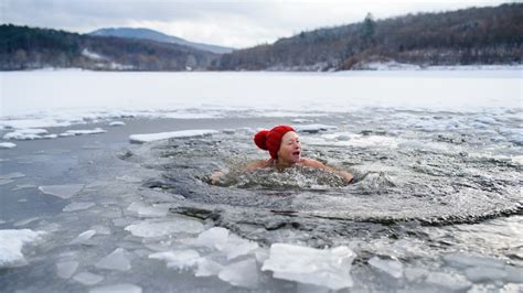 Nordic Ice Baths The Good And Bad Of The Polar Plunge Complete Guide