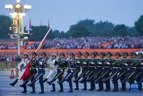 国庆升旗仪式在天安门广场举行