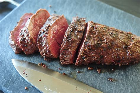 Rinderfilet Sous Vide Mit Cheedar Sauce Und Homemade Fries