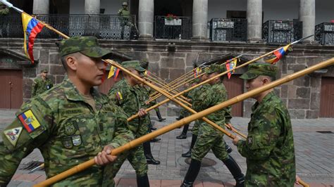 Ecuador Elecciones Bajo Las Balas