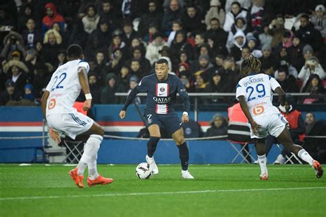 Mbappé Buteur Sur Penalty Neymar Exclu Le Psg Gagne In Extremis