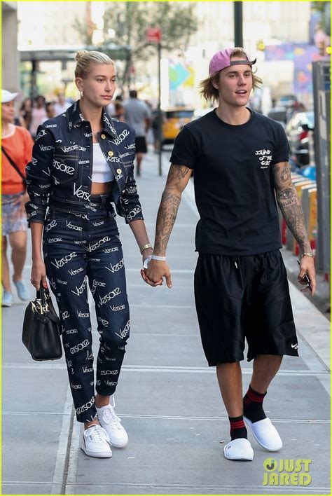 Justin Bieber Is Engaged To Hailey Baldwin Photo 4111658 Engaged Hailey Baldwin Justin