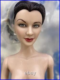 Scarlett Ohara Vivien Leigh Tonner Fire Of Atlanta Gwtw 16 B W Doll No