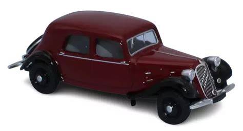 Voiture Citroën Traction 11A 1935 rouge noir SAI 6164 HO 1 87