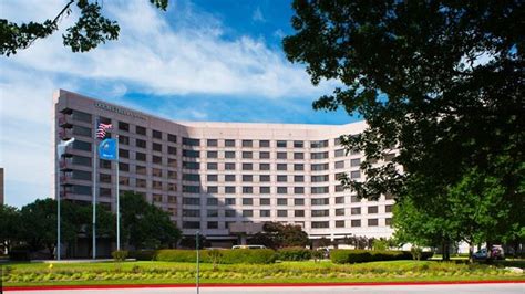 DoubleTree by Hilton Tulsa - Warren Place - Tulsa, OK - Wedding Venue