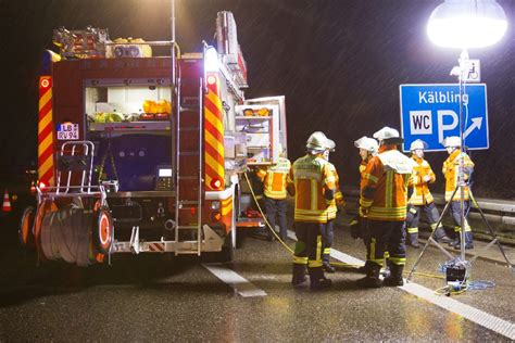 Fotostrecke Mundelsheim J Hriger Stirbt Bei Unfall Auf A