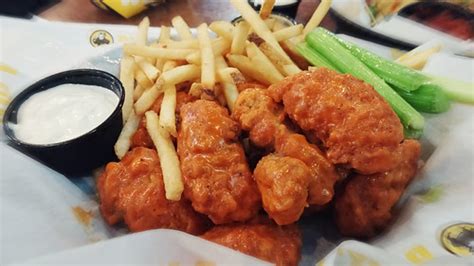 buffalo wild wings boneless wings fries javcon flickr