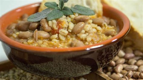 Minestra Di Orzo E Fagioli Per Affrontare I Primi Freddi Friulani