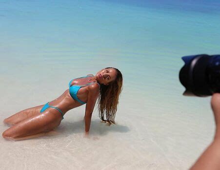 Renee Somerfield Reneesomerfield Nude Leaks TheFappening