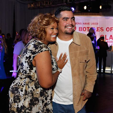 Who Is Sunny Anderson S Husband Is The Celebrity Chef Actually Married