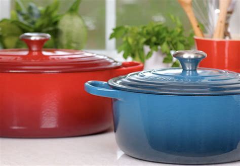 Round vs. Oval Dutch Oven? | Le Creuset®